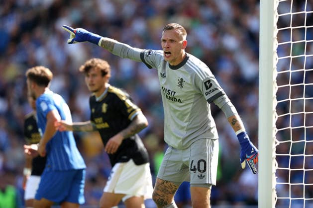 Brighton & Hove Albion v Aston Villa 23 August 2026 Brighton, Premier League Football - Brighton & Hove Albion v Aston Villa - Aston Villa goalkeeper Marco Bizot - (Photo by Mark Leech). Brighton UK *** Brighton Hove Albion gegen Aston Villa, 23. August 2026, Brighton, Premier League, Fußball: Brighton Hove Albion gegen Aston Villa. Aston-Villa-Torhüter Marco Bizot. Foto: Mark Leech, Brighton, Großbritannien  Copyright: xMarkxLeechxOffside