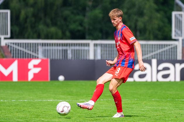 Jan Schöppner (1. FC Heidenheim, 3), Deutschland: Fussball, DFB Pokal, Saison 2026 27, 1. Runde, 23.08.2026, SSV Jeddeloh II vs 1. FC Heidenheim, Marschweg-Stadion (Oldenburg, Niedersachsen) *** Jan Schöppner, 1 FC Heidenheim, 3, German Soccer, DFB Cup, 2026–27 Season, First Round, August 23, 2026, SSV Jeddeloh II vs. 1 FC Heidenheim, Marschweg Stadium, Oldenburg, Lower Saxony Copyright: xLeonxFrickx