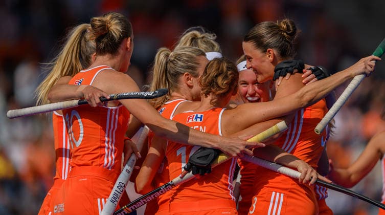 Day Nine Netherlands celebrate scoring their first goal during the Pool E match against China in the 2026 FIH Hockey World Cup at Wagener Stadium, Amstelveen 23 08 2026 UK Newspapers OUT Copyright: xGraemexWilcocksonx FIL-23821-0050