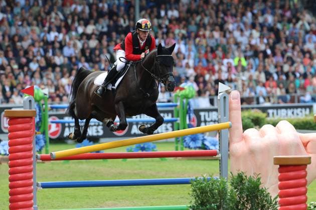 7. Platz, Hindernisfehler am Aachener Klenkes Sprung, Marcus Ehning (GER, Deutschland) mit Pferd Coolio 42 , Springen, FEI Jumping World Championship, WM, Weltmeisterschaft , FEI Jumping World Championship, Competition Individual Final, Longines-Prize, Longines-Preis, Finale Einzelwertung, Jumping , AACHEN - FEI World Championships 2026, Weltfest des Pferdesports, Reitsport Weltmeisterschaft 2026, Aachen 2026, Welcome Home 2026, Aachener Soers, 11. bis 23. August 2026, Reitsport, 23.08.2026, Aachen Aachener Soers Deutschland *** 7th place, fault at the Aachen Klenke jump, Marcus Ehning (GER), Germany, riding Coolio 42, Jumping, FEI Jumping World Championship, FEI Jumping World Championship, Individual Final, Longines Prize, Jumping, AACHEN FEI World Championships 2026, World Festival of Equestrian Sports, 2026 Equestrian World Championships, Aachen 2026, Welcome Home 2026, Aachen Soers, August 11–23, 2026, Equestrian Sports, August 23, 2026, Aachen Soers, Germany