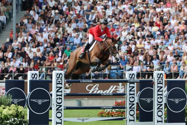 Weltmeister Steve Guerdat (SUI, Schweiz) mit Pferd Dynamix de Belheme am WM-Sprung , Springen, FEI Jumping World Championship, WM, Weltmeisterschaft , FEI Jumping World Championship, Competition Individual Final, Longines-Prize, Longines-Preis, Finale Einzelwertung, Jumping , AACHEN - FEI World Championships 2026, Weltfest des Pferdesports, Reitsport Weltmeisterschaft 2026, Aachen 2026, Welcome Home 2026, Aachener Soers, 11. bis 23. August 2026, Reitsport, 23.08.2026, Aachen Aachener Soers Deutschland *** World Champion Steve Guerdat (SUI, Switzerland) with his horse Dynamix de Belheme at the World Championships in Jumping, FEI Jumping World Championship, FEI Jumping World Championship, Individual Final, Longines Prize, Jumping, AACHEN FEI World Championships 2026, World Festival of Equestrian Sports, 2026 Equestrian World Championships, Aachen 2026, Welcome Home 2026, Aachen Soers, August 11–23, 2026, Equestrian Sports, August 23, 2026, Aachen Soers, Germany