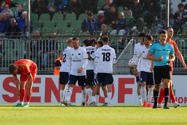 23.08.26, GER, DFB-Pokal, Fussball, 1.Runde, Saison 2026 2027, Dietmar-Scholze-Stadion an der Lohmuehle, 1.FC Phönix Lübeck vs SC Paderborn 07 Torjubel Jubel. Torschütze Torschuetze Moritz Kretzer (1.FC Phoenix Luebeck 14) jubelt ueber das Tor zum 1:2 Foto nordphoto GmbH Tauchnitz Luebeck Dietmar-Scholze-Stadion an der Lohmuehle SH Germany *** August 23, 2026, Germany, DFB Cup, Soccer, 1st Round, 2026–2027 Season, Dietmar Scholze Stadium an der Lohmuehle, 1 FC Phönix Lübeck vs. SC Paderborn 07 Goal celebration, cheering, goal scorer(s) Moritz Kretzer; 1 FC Phoenix Lübeck 14 celebrates the goal that made the score 1–2. Photo: nordphoto GmbH, Tauchnitz, Lübeck, Dietmar Scholze Stadium an der Lohmuehle, SH, Germany Copyright: xnordphotoxGmbHx xTauchnitzx