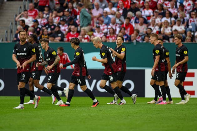 23.08.2026, GER, Fussball, Herren, DFB Pokal , Saison 2026 2027, Fortuna Düsseldorf - SC Freiburg Lucas Höler (SCF) Torjubel, jubelt nach seinem Treffer zum 0:1 *** August 23, 2026, Germany, Soccer, Men s, DFB Cup, 2026–2027 Season, Fortuna Düsseldorf vs. SC Freiburg; Lucas Höler (SCF) celebrates his goal, making the score 0–1 Copyright: xSvenxHanischx