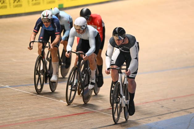2026 UCI Junior Track World Championships Picture by Mathew Wells SWpix.com - 23 08 2026 - Cycling - 2026 UCI Junior Track World Championships - Heusden-Zolder, Flanders, Belgium - Men Keirin Semifinals - Cooper Nilsson of New Zealand, Nikita Butenko of AIN Copyright: x xSWpix.comx(t axPhotographyxHubxLtd)xMathewxWells SWpix.comx SWP-3030-19366