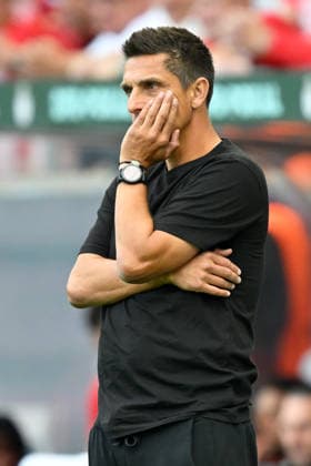 Essen, Stadion an der Hafenstrasse, 23.08.26, GER, Herren, DFB-Pokal, 1.Runde, Saison 2026-2027: RW Essen - FC St.Pauli Bild: Trainer Marcel RAPP (St.Pauli) Only for editorial use! DFB regulations prohibit any use of photographs as image sequences and or quasi-video. Nordrhein-Westfalen Deutschland *** Essen, Stadion an der Hafenstrasse, August 23, 2026, GER, Men s, DFB Cup, 1st Round, 2026–2027 Season, RW Essen vs. FC St. Pauli, Photo: Coach Marcel RAPP, St. Pauli. For editorial use only. DFB regulations prohibit any use of photographs as image sequences and or quasi-video. North Rhine-Westphalia, Germany