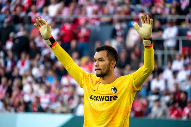 Deutschland: Fussball Saison 2026 2027, DFB-Pokal Runde 1, Fortuna Düsseldorf vs SC Freiburg - MERKUR SPIEL-ARENA (Düsseldorf): Geste, Mimik, gestikuliert Mio Backhaus (SC Freiburg,1) Düsseldorf MERKUR SPIEL-ARENA-Stadion Deutschland *** Germany Soccer Season 2026–2027, DFB Cup Round 1, Fortuna Düsseldorf vs. SC Freiburg, MERKUR SPIEL ARENA, Düsseldorf; gestures, facial expressions, Mio Backhaus of SC Freiburg, 1 Düsseldorf, MERKUR SPIEL ARENA Stadium, Germany Copyright: xOrhanxHabashx