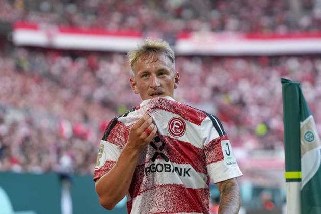 Sascha Risch (Fortuna Düsseldorf, 28) , Deutschland, Fußball, 1. Runde, DFB Pokal, 2026 2027, Fortuna Düsseldorf vs. SC Freiburg, 23.08.2026, Merkur Spiel-Arena, Düsseldorf Düsseldorf Merkur Spiel-Arena Nordrhein-Westfalen Deutschland *** Sascha Risch, Fortuna Düsseldorf, 28, Germany, Soccer, 1st Round, DFB Cup, 2026–2027, Fortuna Düsseldorf vs. SC Freiburg, August 23, 2026, Merkur Spiel Arena, Düsseldorf, Merkur Spiel Arena, Düsseldorf, North Rhine-Westphalia, Germany Copyright: xArnexAmbergx