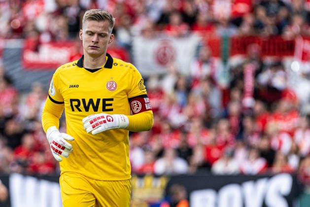 DFB-Pokal, 2026 2027, 1. Runde: Rot-Weiss Essen - FC St. Pauli; 23.08.2026 Jakob Golz (Rot-Weiss Essen, 1) DFB-Pokal, 2026 2027, 1. Runde: Rot-Weiss Essen - FC St. Pauli; Stadion an der Hafenstraße, Essen; 23.08.2026 DFB regulations prohibit any use of photographs as image sequences and or quasi video. *** DFB Cup, 2026–2027, 1st Round: Rot-Weiss Essen vs. FC St. Pauli, August 23, 2026, Jakob Golz (Rot-Weiss Essen), 1st DFB Cup, 2026–2027, First Round: Rot-Weiss Essen vs. FC St. Pauli, Stadion an der Hafenstraße, Essen, August 23, 2026. DFB regulations prohibit any use of photographs as image sequences and or quasi-video. Copyright: xBEAUTIFULxSPORTS Buriakovx