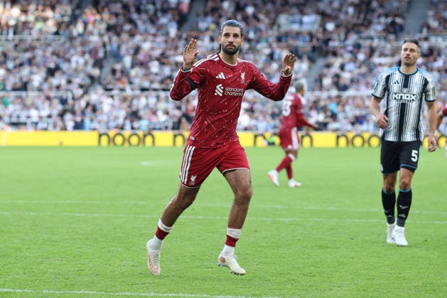 Newcastle v Liverpool 22 August 2026, Newcastle - Premier League Football - Newcastle United v Liverpool - Dominik Szoboszlai of Liverpool celebrates scoring their equalising goal from the penalty spot - Photo: Charlotte Wilson Offside. Newcastle UK *** Newcastle gegen Liverpool, 22. August 2026, Newcastle, Premier League, Fußball: Newcastle United gegen Liverpool – Dominik Szoboszlai von Liverpool jubelt nach seinem Ausgleichstreffer per Elfmeter. Foto: Charlotte Wilson, Offside, Newcastle, Großbritannien  Copyright: xCharlottexWilsonx xOffsidexOffside