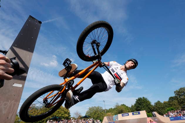 23.08.2026 Finale Männer bei der UEC BMX Freestyle Park Europameisterschaft in Darmstadt Ausrichter VC Darmstadt hier Dylan Hessey (GBR) Darmstadt Hessen Deutschland *** August 23, 2026 Men s Final at the UEC BMX Freestyle Park European Championships in Darmstadt Hosted by VC Darmstadt; here: Dylan Hessey (GBR), Darmstadt, Hesse, Germany