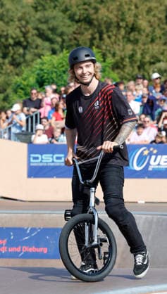 23.08.2026 Finale Männer bei der UEC BMX Freestyle Park Europameisterschaft in Darmstadt Ausrichter VC Darmstadt hier Dean Florian - bester Deutscher Teilnehmer mit Rang 7 Darmstadt Hessen Deutschland *** August 23, 2026: Men s Final at the UEC BMX Freestyle Park European Championships in Darmstadt. Hosted by VC Darmstadt. Dean Florian was the top German competitor, finishing in 7th place. Darmstadt, Hesse, Germany