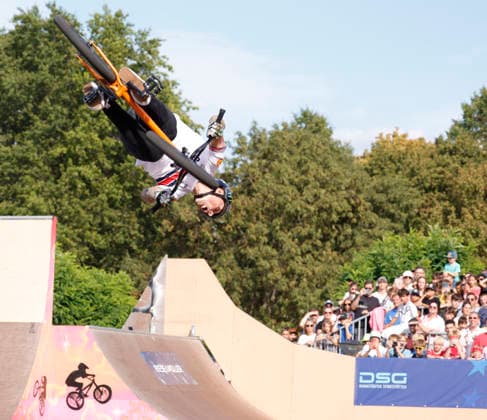 23.08.2026 Finale Männer bei der UEC BMX Freestyle Park Europameisterschaft in Darmstadt Ausrichter VC Darmstadt hier Dylan Hessey (GBR) Darmstadt Hessen Deutschland *** August 23, 2026 Men s Final at the UEC BMX Freestyle Park European Championships in Darmstadt Host: VC Darmstadt Here: Dylan Hessey (GBR), Darmstadt, Hesse, Germany