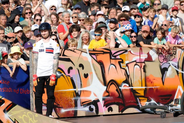 23.08.2026 Finale Männer bei der UEC BMX Freestyle Park Europameisterschaft in Darmstadt Ausrichter VC Darmstadt hier Europameister Jordan Clark (GBR) nach Sturz Darmstadt Hessen Deutschland *** August 23, 2026 Men s Final at the UEC BMX Freestyle Park European Championships in Darmstadt Hosted by VC Darmstadt; European champion Jordan Clark (GBR) after a crash in Darmstadt, Hesse, Germany