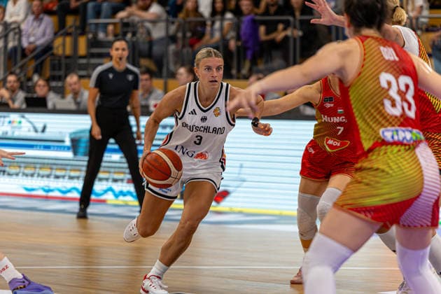 GOETTINGEN, GERMANY - AUGUST 23: Alexandra Wilke (Germany, 3) with ball during the exhibition game, match between Germany vs. Hungary at Sparkassen-Arena on August 23, 2026 in Goettingen, Germany. Lower Saxony Germany Copyright: xBEAUTIFULxSPORTS Freudensteinx