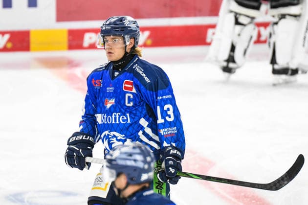 Straubing Tigers vs. Grizzlys Wolfsburg, Eishockey, Deutsche Eishockey Liga, Penny DEL, Vorbereitungsspiel, Gaeuboden Cup, Saison 2026 2027 am 23.08.2026 Mario Zimmermann (Straubing Tigers), Eishockey Herren, Deutsche Eishockey Liga, Penny DEL, Vorbereitungsspiel, Gaeuboden Cup, Saison 2026 2027 am 23.08.2026 im Eisstadion am Pulverturm, Straubing Tigers (blau) gegen Grizzlys Wolfsburg (beige) *** Straubing Tigers vs. Grizzlys Wolfsburg, Ice Hockey, German Ice Hockey League, Penny DEL, Preseason Game, Gaeuboden Cup, 2026–2027 Season on August 23, 2026, Mario Zimmermann, Straubing Tigers, Men s Ice Hockey, German Ice Hockey League, Penny DEL, Preseason Game, Gaeuboden Cup, 2026–2027 Season on August 23, 2026, at the Eisstadion am Pulverturm, Straubing Tigers (blue) vs. Grizzlys Wolfsburg (beige)