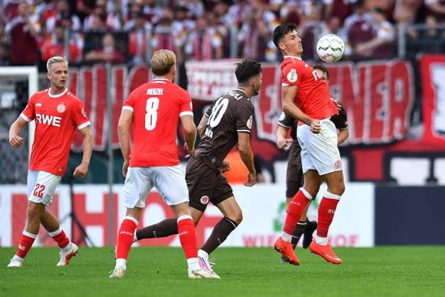 Rot-Weiss Essen - FC St.Pauli ** NUR FÜR REDAKTIONELLE ZWECKE ** EDITORIAL USE ONLY **<p>Fußball DFB-Pokal 1.Runde: Rot-Weiss Essen - FC St.Pauli am 23.08.2026 im Stadion an der Hafenstrasse in Essen Branimir Hrgota ( St.Pauli ), links - Semir Telalovic ( Rot-Weiss Essen ), rechts Deutschland Nordrhein-Westfalen Essen Copyright: ThorstenxTillmann *** Rot Weiss Essen vs. FC St. Pauli ** FOR EDITORIAL USE ONLY ** EDITORIAL USE ONLY ** Soccer DFB Cup 1st Round Rot-Weiss Essen vs. FC St. Pauli on August 23, 2026, at the Stadion an der Hafenstrasse in Essen; Branimir Hrgota (St. Pauli), on the left, Semir Telalovic of Rot-Weiss Essen; on the right, Essen, North Rhine-Westphalia, Germany. Copyright ThorstenxTillmann Copyright: ThorstenxTillmann doc87ac87icvuv8t32zh8g ,EDITORIAL USE ONLY