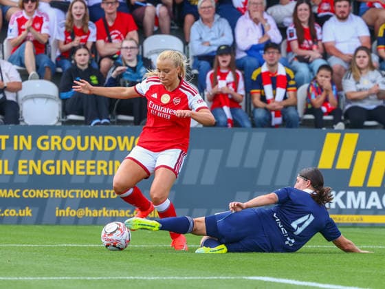 London Borehamwood, England - September 23: Stina Blackstenius of Arsenal during the pre season match between Arsenal Women and Paris FC, at Mangata Developments Stadium, Meadow Park on September 23, 2026 in London, England Photo credit: Jody Demay-Davies SPP  Copyright: xJodyxDemay-Daviesx xSPPx Sportspressphoto_SPR213802