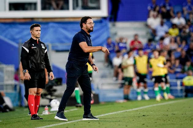 August 23, 2026, Getafe, Madrid, Spain: Jose Bordalas, head coach of Getafe CF, gestures during the Spanish League, LaLiga EA Sports, football match played between Getafe CF and Real Racing Club de Santander at Coliseum de Getafe stadium on August 23, 2026, in Getafe, Madrid, Spain. Getafe CF V Real Racing Club De Santander - LaLiga EA Sports  - ZUMAa181 20260823_zaa_a181_141 Copyright: xAngelxPerezxMecax