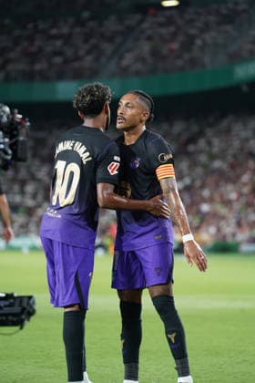 ESP: LaLiga EA Sports Elche CF v FC Barcelona, Barca Raphinha of Barcelona scores goal and celebrates with Lamine Yamal of FC Barcelona during LaLiga EA Sports match between Elche CF v FC Barcelona played at Martinez Valero Stadium, Elche on August 23 2026 in Spain Spain Soccer *** ESP LaLiga EA Sports Elche CF vs. FC Barcelona: Raphinha of Barcelona scores a goal and celebrates with Lamine Yamal of FC Barcelona during the LaLiga EA Sports match between Elche CF and FC Barcelona, played at Martinez Valero Stadium in Elche on August 23, 2026, in Spain. Spanish Soccer Copyright: xAgenciaxLOFx