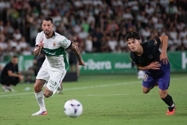 August 23, 2026, Elche, Alicante, Spain: during the match between Elche CF and FC Barcelona, Barca from LaLiga EASports, matchweek 2, disputed at the MartoÂ­nez Valero stadium, Alicant Soccer 2026: Elche CF Vs FC Barcelona  - ZUMAc290 20260823_zsp_c290_025 Copyright: xJordixCantox