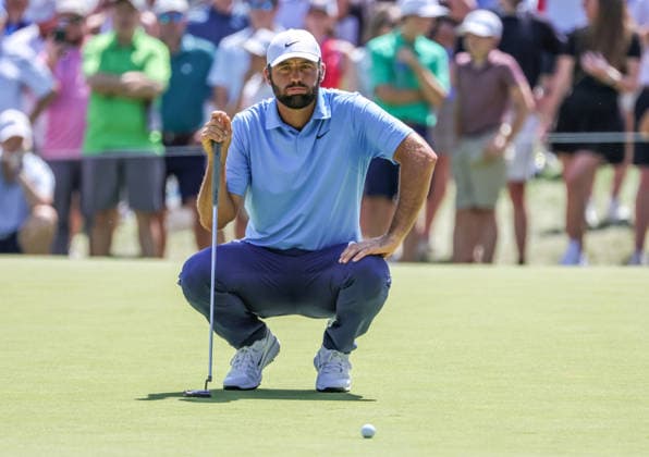 PGA, Golf Herren 2026: BMW Championship Aug 23 AUG 23, 2026: Scottie Scheffler of the United States lines up a putt on the 9th hole during the final round of the BMW Championship at Bellerive Country Club in St. Louis, Missouri. Roman Puno CSM (Credit Image: Â Roman Puno Cal Media) St. Louis Missouri United States EDITORIAL USE ONLY Copyright: xx ZUMA-20260823_zma_c04_063.jpg RomanxPunox csmphotothree514476