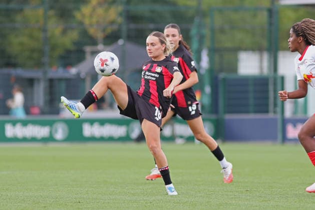 Google Pixel Frauen-Bundesliga, RB Leipzig - Bayer Leverkusen; 23.08.2026 Sofie Zdebel (16, Bayer Leverkusen). Fußball, Google Pixel Frauen-Bundesliga, Saison 2026 2027, 1. Spieltag: RB Leipzig vs. Bayer 04 Leverkusen am 23.08.2026, Trainingszentrum Cottaweg, Leipzig. DFB REGULATIONS PROHIBIT ANY USE OF PHOTOGRAPHS AS IMAGE SEQUENCES AND OR QUASI-VIDEO. *** Google Pixel Women s Bundesliga, RB Leipzig vs. Bayer Leverkusen, August 23, 2026, Sofie Zdebel, 16, Bayer Leverkusen Soccer, Google Pixel Women s Bundesliga, 2026–2027 Season, Matchday 1: RB Leipzig vs. Bayer 04 Leverkusen on August 23, 2026, Cottaweg Training Center, Leipzig. DFB regulations prohibit any use of photographs as image sequences and or quasi-video. Copyright: xBEAUTIFULxSPORTS JanxKaeferx