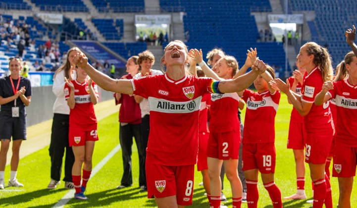 23.08.26 Frauen TSG 1899 Hoffenheim - VfB Stuttgart Deutschland, Stuttgart, 23.08.2026, Fussball, Frauen, Bundesliga, Saison 2026 2027, TSG 1899 Hoffenheim - VfB Stuttgart: Maximiliane Rall (VfB Stuttgart); Schlussjubel. *** August 23, 2026 Women s TSG 1899 Hoffenheim vs. VfB Stuttgart Germany, Stuttgart, August 23, 2026, Soccer, Women s, Bundesliga, 2026–2027 Season, TSG 1899 Hoffenheim vs. VfB Stuttgart, Maximiliane Rall (VfB Stuttgart), celebration at the final whistle