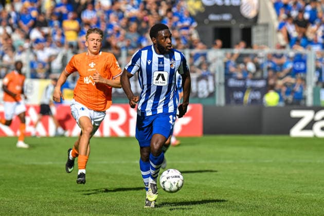 Fußball I Herren I Saison 2026-2027 I DFB-Pokal I FC Carl Zeiss Jena - SV Darmstadt 98 I 23.08.2026 Malik Talabidi (12, FC Carl Zeiss Jena) dribbelt mit dem Ball Jena Ernst-Abbe-Sportfeld, ad hoc Arena Thüringen Deutschland *** Soccer I Men s I 2026–2027 Season I DFB Cup I FC Carl Zeiss Jena vs. SV Darmstadt 98 I August 23, 2026 Malik Talabidi 12, FC Carl Zeiss Jena dribbles the ball at the Ernst Abbe Sportfeld in Jena, ad hoc Arena, Thuringia, Germany Copyright: xLobeca InesxHähnelx