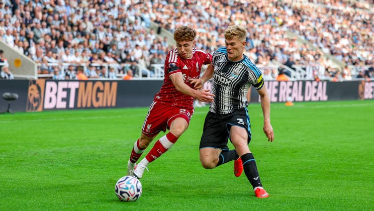 Newcastle United v Liverpool, Premier League Liverpool forward Victor Munoz (23) during the Premier League match between Newcastle United and Liverpool at St. James s Park, Newcastle, UK on 23 August 2026. Editorial use only DataCo restrictions apply See www.football-dataco.com , Copyright: xSimonxDaviesx PSI-24722-0350