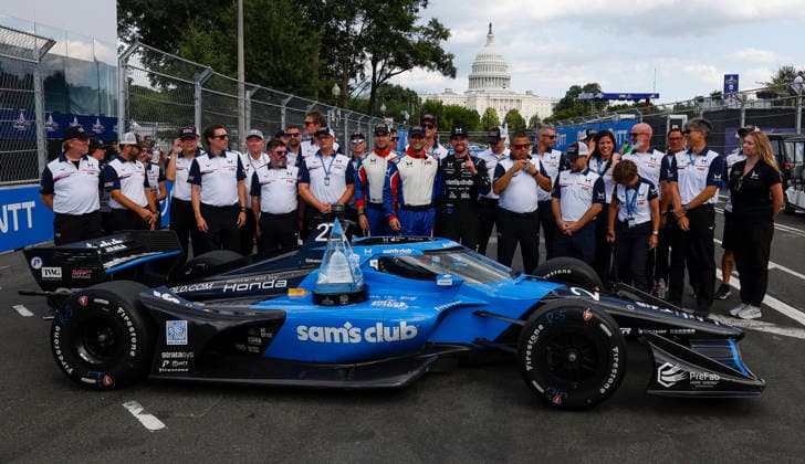 INDY 2026: Freedom 250 Grand Prix AUG 23 August 23, 2026: Kyle Kirkwood, driver of the 27 Andretti Honda poses with his car, trophy and the Honda team after the NTT IndyCar, Indy Car, IRL, USA Series Freedom 250 on August 22, 2026 on the streets of Washington, DC. Justin Cooper CSM (Credit Image: Â Justin Cooper Cal Media) Washington Dc USA EDITORIAL USE ONLY Copyright: xx ZUMA-20260823_zma_c04_120.jpg JustinxCooperx csmphotothree514531