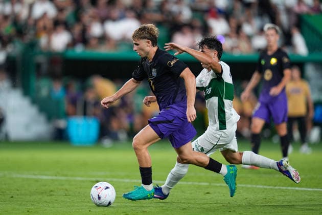 August 23, 2026, Elche, Elche, Spain: Fermin Lopez of FC Barcelona, Barca runs with the ball during the Spanish League, LaLiga EA Sports, football match played between Elche CF and FC Barcelona at Estadio Manuel Martinez Valero on August 23, 2026, in Elche, Spain. Elche Spain - ZUMAa181 20260823_zaa_a181_201 Copyright: xDennisxAgyemanx