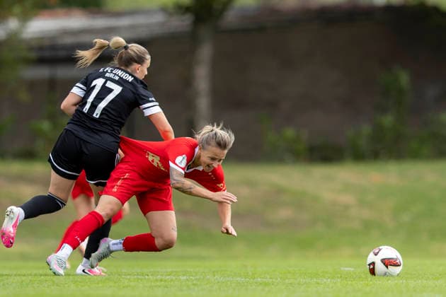 Regionalliga Nordost Frauen: 1. FFV Erfurt vs. 1. FC Union Berlin II; Erfurt; 23.08.2026 Meliah Hartmann ( 17; 1. FC Union Berlin II) gegen Angelina Lübcke ( 9; 1. FFV Erfurt) Regionalliga Nordost Frauen: 1. FFV Erfurt vs. 1. FC Union Berlin II; Sportforum Johannesplatz Erfurt; 23.08.2026 *** Northeast Regional League Women s Division 1: FFV Erfurt vs. 1 FC Union Berlin II, Erfurt, August 23, 2026; Meliah Hartmann (17, 1 FC Union Berlin II) vs. Angelina Lübcke (9, 1 FFV Erfurt); Northeast Regional League Women s Division 1: FFV Erfurt vs. 1 FC Union Berlin II, Sportforum Johannesplatz, Erfurt, August 23, 2026 Copyright: xBEAUTIFULxSPORTS Duehringx