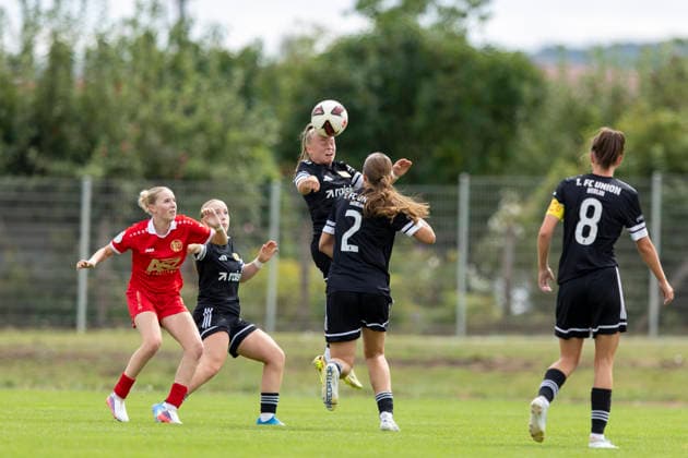 Regionalliga Nordost Frauen: 1. FFV Erfurt vs. 1. FC Union Berlin II; Erfurt; 23.08.2026 Leni Hof ( 10; 1. FC Union Berlin II) Regionalliga Nordost Frauen: 1. FFV Erfurt vs. 1. FC Union Berlin II; Sportforum Johannesplatz Erfurt; 23.08.2026 *** Northeast Regional League Women s Division 1: FFV Erfurt vs. 1 FC Union Berlin II, Erfurt, August 23, 2026; Leni Hof 10; 1 FC Union Berlin II; Northeast Regional League Women s Division 1: FFV Erfurt vs. 1 FC Union Berlin II; Sportforum Johannesplatz, Erfurt, August 23, 2026 Copyright: xBEAUTIFULxSPORTS Duehringx