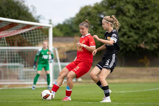 Regionalliga Nordost Frauen: 1. FFV Erfurt vs. 1. FC Union Berlin II; Erfurt; 23.08.2026 Laura Krug ( 11; 1. FFV Erfurt) gegen Leona Seifert ( 6; 1. FC Union Berlin II) Regionalliga Nordost Frauen: 1. FFV Erfurt vs. 1. FC Union Berlin II; Sportforum Johannesplatz Erfurt; 23.08.2026 *** Northeast Regional League Women s Division 1: FFV Erfurt vs. 1 FC Union Berlin II, Erfurt, August 23, 2026. Laura Krug (11) of FFV Erfurt vs. Leona Seifert (6) of 1 FC Union Berlin II. Northeast Regional League Women s Division 1: FFV Erfurt vs. 1 FC Union Berlin II, Sportforum Johannesplatz, Erfurt, August 23, 2026 Copyright: xBEAUTIFULxSPORTS Duehringx