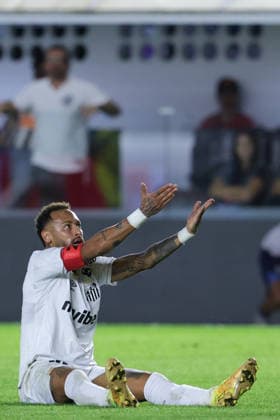 SANTOS, BRAZIL - AUGUST 23: Neymar of Santos gestures during a Brasileirao 2026 match between Santos and Mirassol at Vila Belmiro Stadium on August 23, 2026 in Santos, Brazil (Photo by Leo Barrilari Sports Press Photo SPP)  Copyright: xSportsxPressxPhotox Sportspressphoto_SPR214475