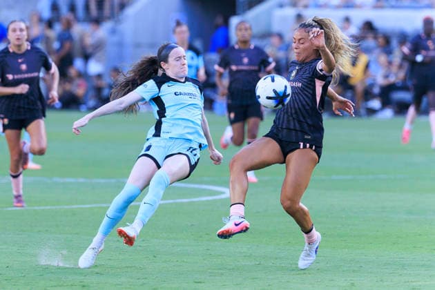 August 23, 2026, Los Angeles, California, USA: Sarah Gorden 11 of the Angel City FC receives the ball as Rose Lavelle 16 of the NJ NY Gotham FC slips during their regular season NWSL game on Sunday August 23, 2026 at the BMO Stadium in Los Angeles, California. ACFC tie with NJ NY Gotham FC, 0-0. ARIANA RUIZ PI Los Angeles USA - ZUMAp124 20260823_zaa_p124_012 Copyright: xArianaxRuizx