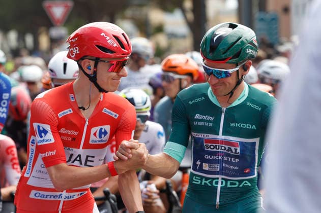 Slovenian cyclist Tadej Pogacar (L) greets British cyclist Ethan Hayter before the start of the third stage of La Vuelta a Espana cycling tour, over 166,7 km, from Gruissan to Font- Romeu (both in France). La Vuelta a Espana cycling tour - Stage 3 !ACHTUNG: NUR REDAKTIONELLE NUTZUNG!  Copyright: xJavierxLizónx GRAF3952 20260824-55021214465_1