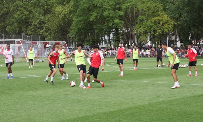 Stuttgart , Fußball Training VfB Stuttgart , *** Stuttgart, VfB Stuttgart Soccer Practice,