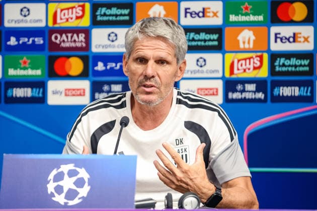 SOCCER - UEFA CL, LASK vs Celtic LINZ,AUSTRIA,24.AUG.26 - SOCCER - UEFA Champions League, play-off, Linzer ASK vs Celtic Glasgow, preview, press conference, PK, Pressekonferenz LASK. Image shows head coach Dietmar Kuehbauer (LASK).  GEPAxpictures xManuelxBinder