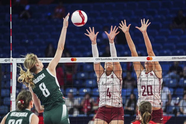 Poland v Latvia - CEV EuroVolley 2026 ISTANBUL, TURKIYE - AUGUST 24: Poland player Julita Piasecka (8) competes with Latvia s Marta Levinska (4) during the CEV EuroVolley 2026 Women Group A match between Poland and Latvia at Sinan Erdem Sports Hall, on August 24, 2026 in Istanbul, Turkiye. Agit Erdi Ulukaya Anadolu Istanbul Turkey. Editorial use only. Please get in touch for any other usage.  Copyright: x2026xAnadoluxAgitxErdixUlukayax