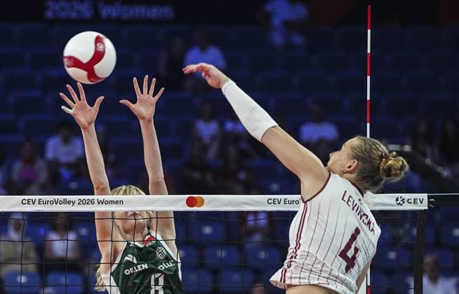 Poland v Latvia - CEV EuroVolley 2026 ???????ISTANBUL, TURKIYE - AUGUST 24: Poland player Julita Piasecka (8) competes with Latvia s Marta Levinska (4) during the CEV EuroVolley 2026 Women Group A match between Poland and Latvia at Sinan Erdem Sports Hall, on August 24, 2026 in Istanbul, Turkiye. Agit Erdi Ulukaya Anadolu Istanbul Turkey. Editorial use only. Please get in touch for any other usage.  Copyright: x2026xAnadoluxAgitxErdixUlukayax
