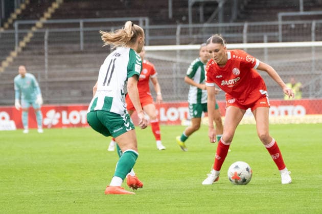 24.08.2026, xhfmx, Fussball Google Pixel Frauen Bundesliga, 1. FSV Mainz 05 - SV Werder Bremen v.l. Isabella Jaron (Werder Bremen, 11), Gentiana Fetaj (1. FSV Mainz 05, 7) Mainz *** August 24, 2026, xhfmx, Soccer Google Pixel Women s Bundesliga, 1 FSV Mainz 05 vs. SV Werder Bremen, Isabella Jaron (Werder Bremen), 11, Gentiana Fetaj (1 FSV Mainz 05), 7 (Mainz)