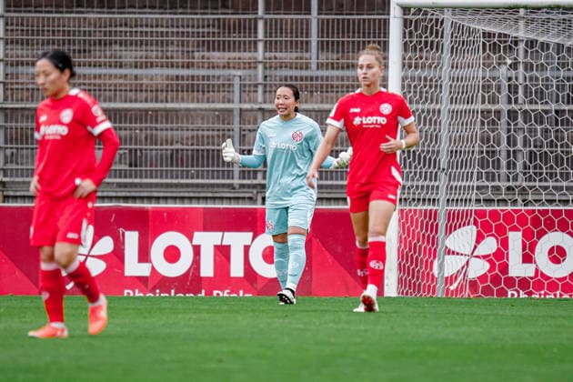 Deutschland: Fussball Saison 2026 2027 , Google Pixel Frauen-Bundesliga , 1. FSV Mainz 05 Frauen vs. SV Werder Bremen Frauen - Bruchwegstadion (Mainz) : Mamiko Matsumoto (1. FSV Mainz 05 Frauen, 1) Geste, Gestik, Emotion Mainz Bruchwegstadion Deutschland Germany *** Germany Soccer Season 2026–2027, Google Pixel Women s Bundesliga, 1 FSV Mainz 05 Women vs. SV Werder Bremen Women, Bruchwegstadion, Mainz, Mamiko Matsumoto, 1 FSV Mainz 05 Women, 1 gesture, body language, emotion, Mainz, Bruchwegstadion, Germany Copyright: xBennetxLongx