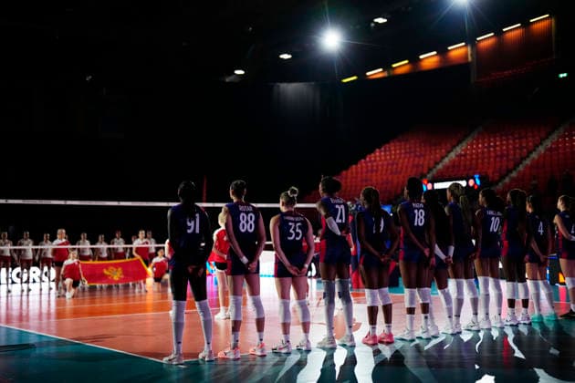 GÖTEBORG, SVERIGE 20260824 Frankrikes nationalsang under söndagens match i grupp D mellan Montenegro och Frankrike under damernas volleyboll-EM i Scandinavium. GÖTEBORG SVERIGE x9200x *** GOTHENBURG, SWEDEN 20260824 The French national anthem during Sunday s Group D match between Montenegro and France at the Women s European Volleyball Championship at Scandinavium, GOTHENBURG, SWEDEN x9200x  Copyright: xBjörnxLarssonxRosvall TTx VOLLEYBOLL-EM MONTENEGRO - FRANKRIKE