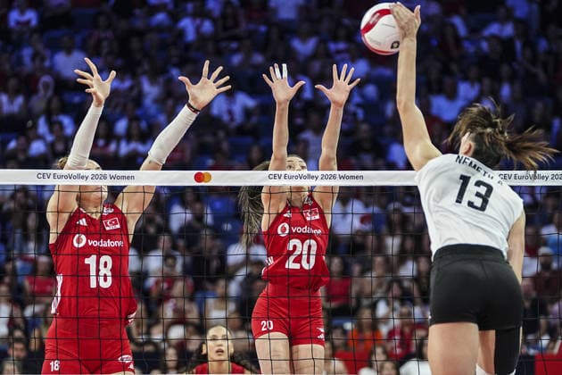 Turkiye v Hungary - CEV EuroVolley 2026 ISTANBUL, TURKIYE - AUGUST 24: Yaprak Erkek (20) of Turkiye in action against Anett Nemeth (13) of Hungary during the CEV EuroVolley 2026 Women Group A match between Turkiye and Hungary at Sinan Erdem Sports Hall, on August 24, 2026 in Istanbul, Turkiye. Agit Erdi Ulukaya Anadolu Istanbul Turkey. Editorial use only. Please get in touch for any other usage.  Copyright: x2026xAnadoluxAgitxErdixUlukayax