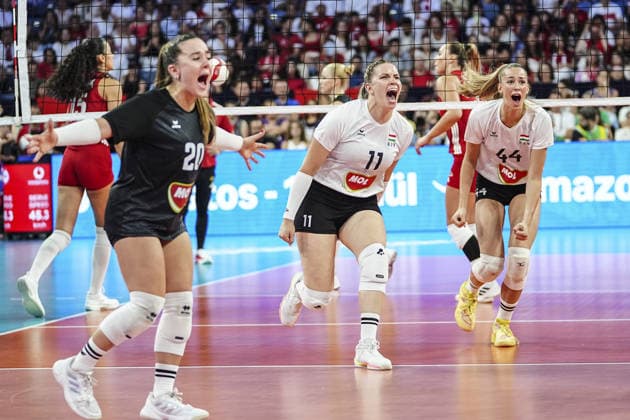 Turkiye v Hungary - CEV EuroVolley 2026 ISTANBUL, TURKIYE - AUGUST 24: Players of Hungary celebrate after a point during the CEV EuroVolley 2026 Women Group A match between Turkiye and Hungary at Sinan Erdem Sports Hall, on August 24, 2026 in Istanbul, Turkiye. Agit Erdi Ulukaya Anadolu Istanbul Turkey. Editorial use only. Please get in touch for any other usage.  Copyright: x2026xAnadoluxAgitxErdixUlukayax