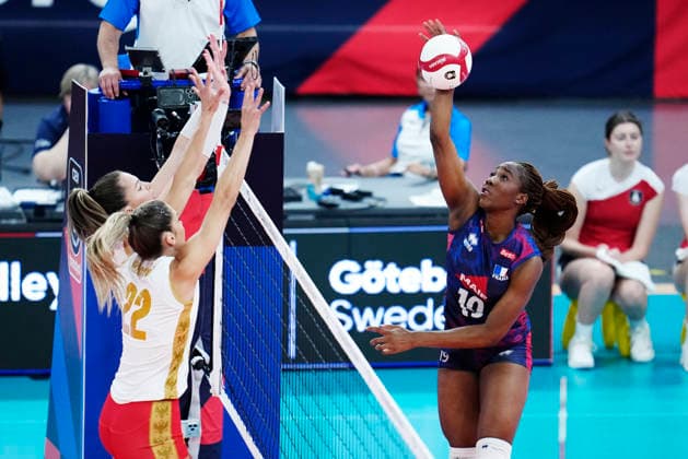 GÖTEBORG, SVERIGE 20260824 Frankrikes Fatoumata Fanguedou under mandagens match i grupp D mellan Montenegro och Frankrike under damernas volleyboll-EM i Scandinavium. GÖTEBORG SVERIGE x9200x *** GOTHENBURG, SWEDEN 20260824 France s Fatoumata Fanguedou during Monday s Group D match between Montenegro and France at the Women s European Volleyball Championship at Scandinavium, GOTHENBURG, SWEDEN x9200x  Copyright: xBjörnxLarssonxRosvall TTx VOLLEYBOLL-EM MONTENEGRO - FRANKRIKE
