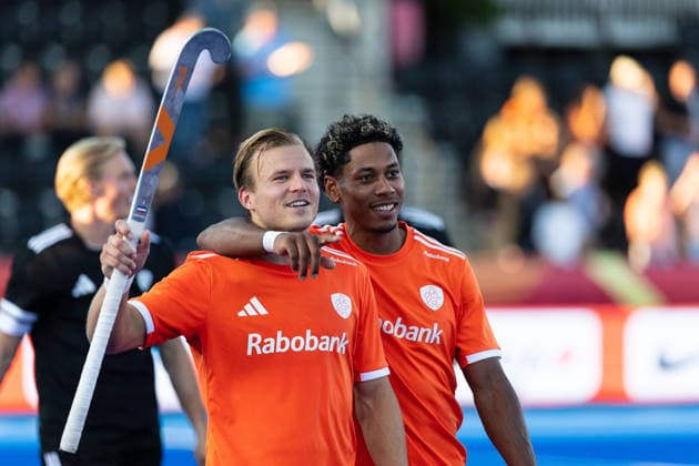 FIH Hockey World Cup: Netherlands v England AMSTELVEEN, NL - AUGUST 24: Terrance Pieters and Thijs van Dam of Netherlands during the FIH Hockey World Cup match between Netherlands and England at Wagener Stadion on August 24, 2026 in Amstelveen, Netherlands. Amstelveen Wagener Stadion Netherlands Content not available for redistribution in The Netherlands directly or indirectly through any third parties. Copyright: xMarcelxvanxPlateringenx