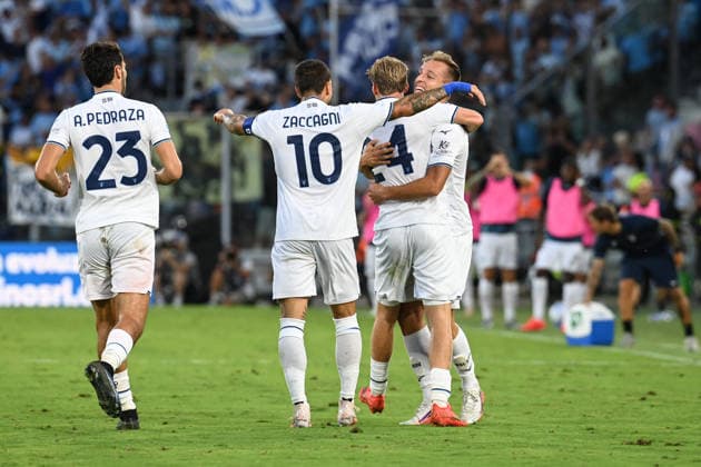 SOCCER - Serie A - Bologna FC vs. SS Lazio Photo by IPA ABACAPRESS.COM87769459 - Davide Frattesi (SS Lazio) is celebrated by his teammate after scoring a goal during the Bologna FC vs. SS Lazio Italian Serie A soccer match in Bologna, Italy, on August 24, 2026 Bologna Italy  Copyright: xIPAxSport ABACAx