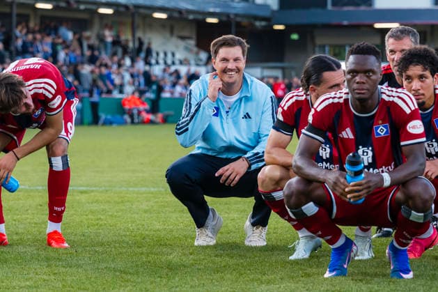 24.08.2026, Fussball, 1. Runde im DFB-Pokal, SC Verl - Hamburger SV. Trainer Merlin Polzin (Hamburger SV) freut sich. Verl Sportclub Arena NRW Deutschland xRHR-FOTO DEx *** August 24, 2026, Soccer, 1st Round of the DFB Cup, SC Verl vs. Hamburger SV; Coach Merlin Polzin; Hamburger SV celebrates; Verl Sportclub Arena, NRW, Germany; xRHR PHOTO DEx Copyright: DennisxEwert RHR-FOTOx RHR-FOTO DE